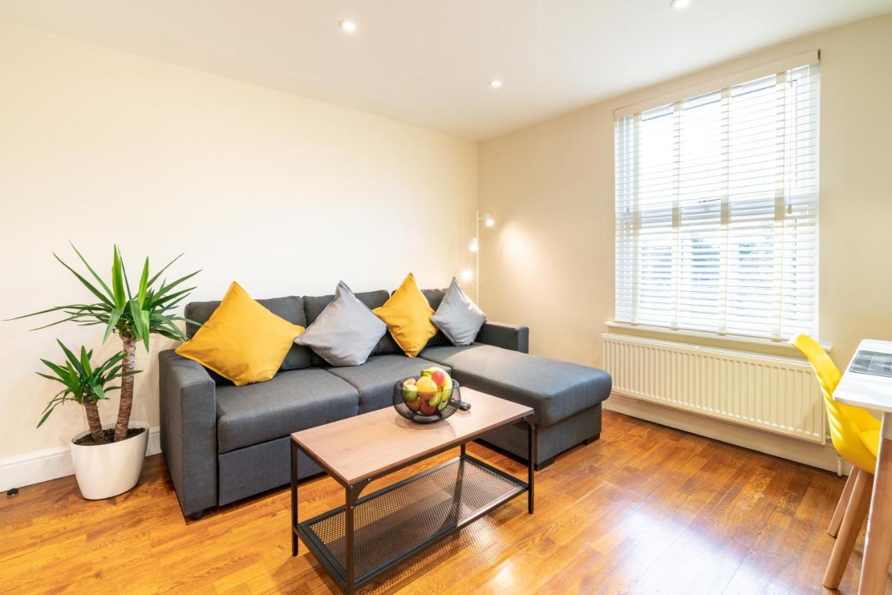 1Bd Apt For 2-4. New Flooring & Furnishings Διαμέρισμα Enfield Εξωτερικό φωτογραφία